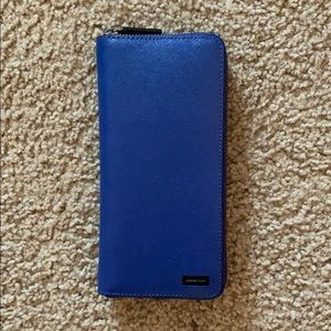 Michael Kors Zip Around Wallet